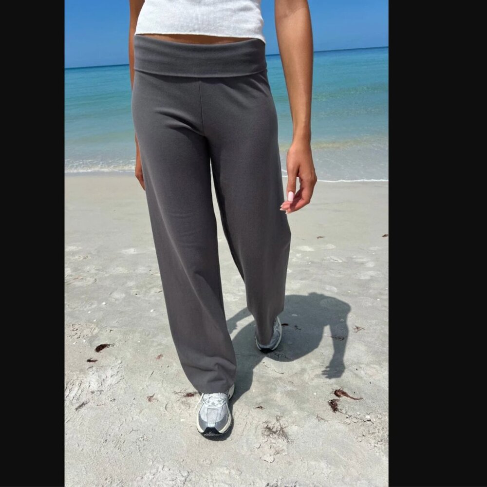 Brandy Melville Priscilla Pant (Slate Grey - One Size)